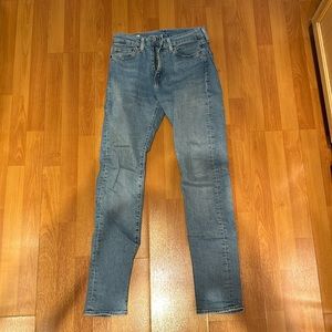 Levi’s Light Wash Jeans